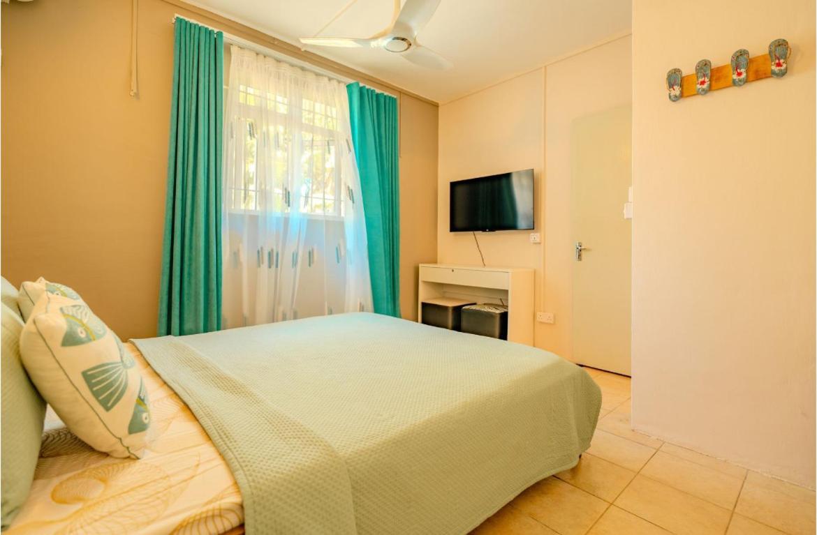 Pereybere Beach Paradise 4 Bedroom Apt Εξωτερικό φωτογραφία